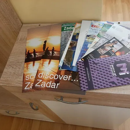 Old Leonardo * Ζαντάρ